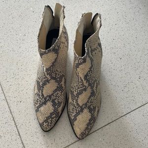 Steve madden snake skin booties